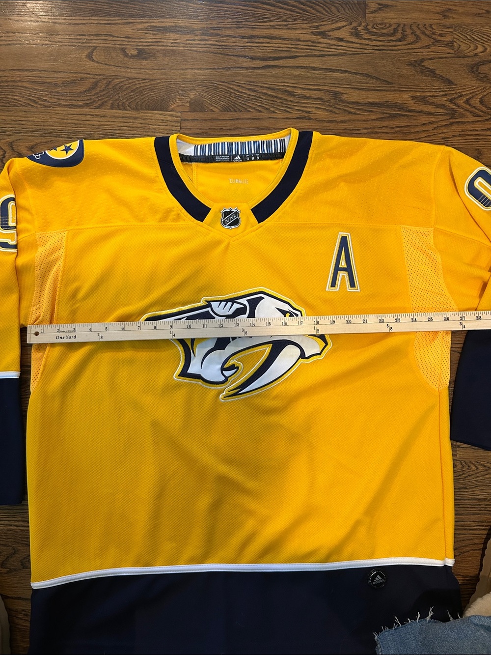 NHL Nashville Predators Gold and Navy Alternate Jersey with 'A' - Picture 3 of 7